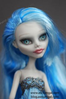 Jules~ ooak Ghoulia Dead Tired Monster High Repaint + Redress Doll by