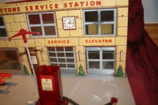 Keystone Service Station w Car Original not Reproduction Good