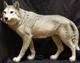 KIOWA Large Wolf Statue DWK H19 x L25 x W11