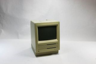 Macintosh SE M5011 Vintage Personal Computer