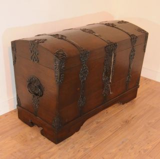 Oak Marriage Chest Pirates Trunk Box Chests