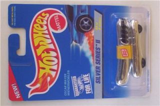 Oscar Meyer Wienermobile Hot Wheels 423 Silver Series Hot Dog Car Toy
