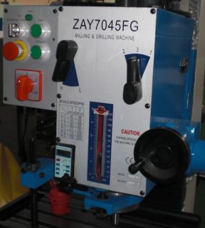 Bohrmaschine Fräsmaschine ZAY7045FG mit Zubehör NEU