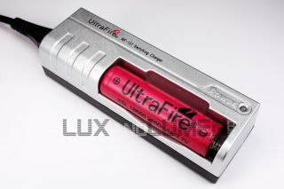 UltraFire WF 137 Ladegerät mit 18650 Akku 2600 mAh 3,7 V Li Ionen PCB