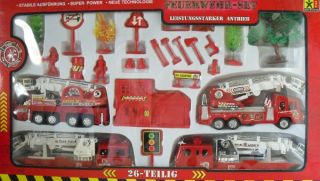 XXL Feuerwehr   Set mit 26 tlg. Auto Drehleiter Spielset mit