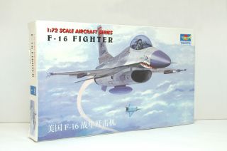 Trumpeter 1:72 01605 Kampfjet F 16 Fighter Bausatz Neu