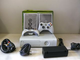 Microsoft Xbox 360 Arcade 256 MB Weiß Spielkonsole (PAL) MIT HDMI