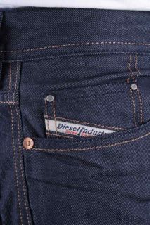 Diesel Herren Hose Jeans Larkee Relaxed Comfort Straight 0088Z