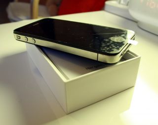 IPhone 4 schwarz,16Gb, Ohne Simlock, Display NEU, mit Zubehoer, OVP