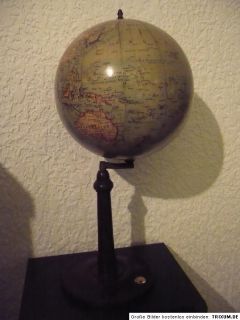 schöner, sehr alter Globus Holzsockel mit Kompass Antik 