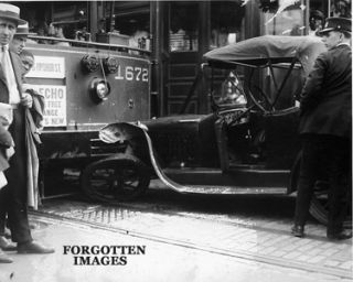 TROLLEY CAR AND AUTOMOBILE CRASH 1920s PHOTOGRAPH