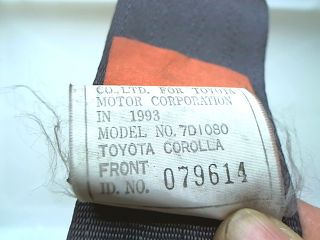 Toyota Corolla (E10) Sicherheitsgurt v.r 1,3 ltr. 16V Bj.06/93