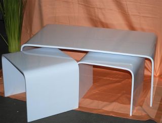 Couchtisch Set, 3 tlg., weiß lackiert, in schlicht moderner Form. Aus