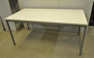 Hochwertiger Schreibtisch der Firma Reiss   160 x 80   Büro Tisch
