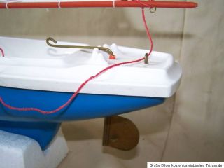 Seltenes DDR Spielzeugboot, altes Spielzeug Boot, Segelboot