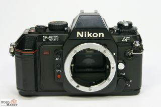 Nikon F 501 AF SLR Kamera Gehäuse Body Spiegelreflexkamera