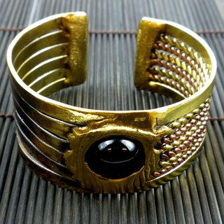 Handmade Brass and Copper Onyx Ethnic Cuff (South Africa)