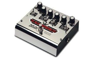 Akai Deluxe Distortion Ultimate Distortion Pedal Musical