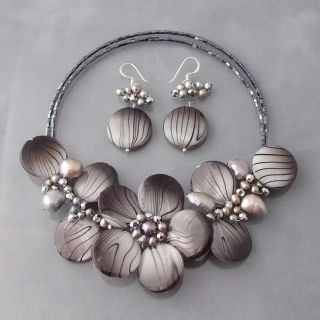 Gray Zebra Painted Mother of Pearl Floral Jewelry Set (Thailand) Today