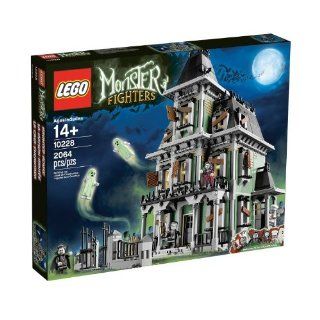 LEGO Haunted House 10228 Monster Fighters: Toys & Games