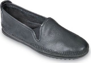  Womens Minnetonka Moccasins, 239, Black (6.5, Black) Shoes